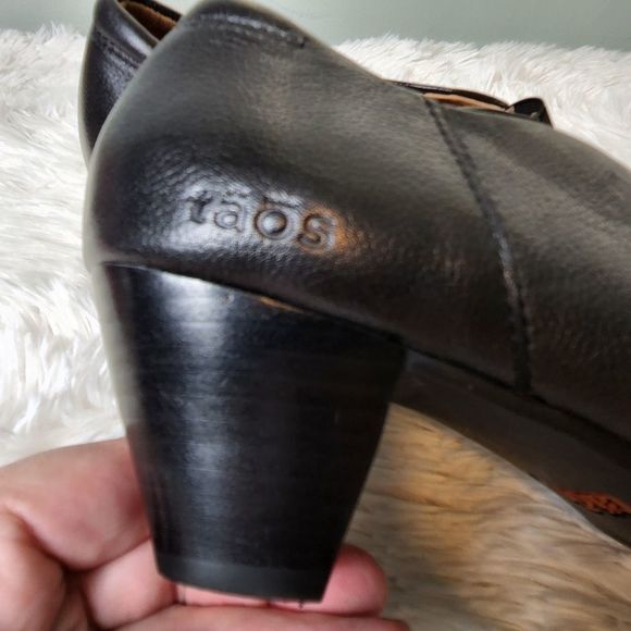 TAOS Shoe Bootie, sz. 7 - Picture 3 of 6